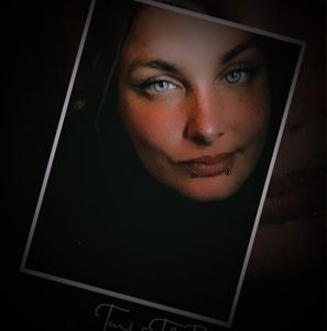 Meet your Posher, Lil'dancine